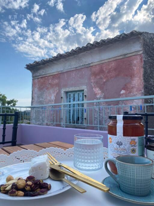 Вілла Siora Nina Charming Stone House Near Agios Gordios Sinarades Екстер'єр фото
